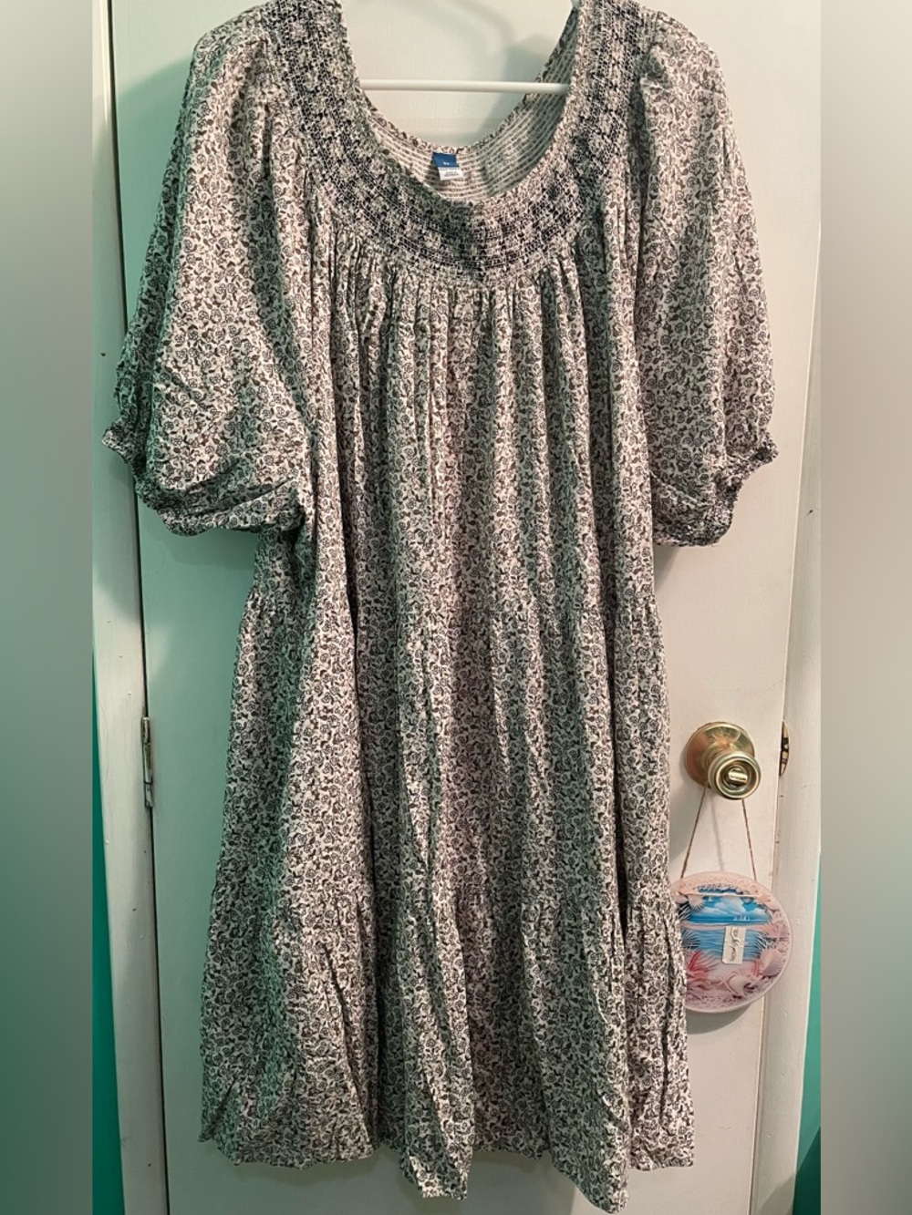 Old Navy Smocked Yoke Floral Midi Dress in Ivory and Black